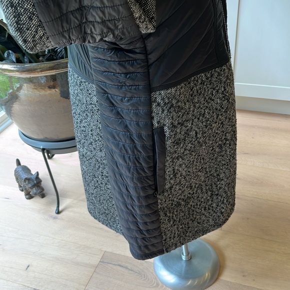 NWT Chillax black nylon and grey fabric long sleeve hooded zip front jacket - Picture 7 of 13